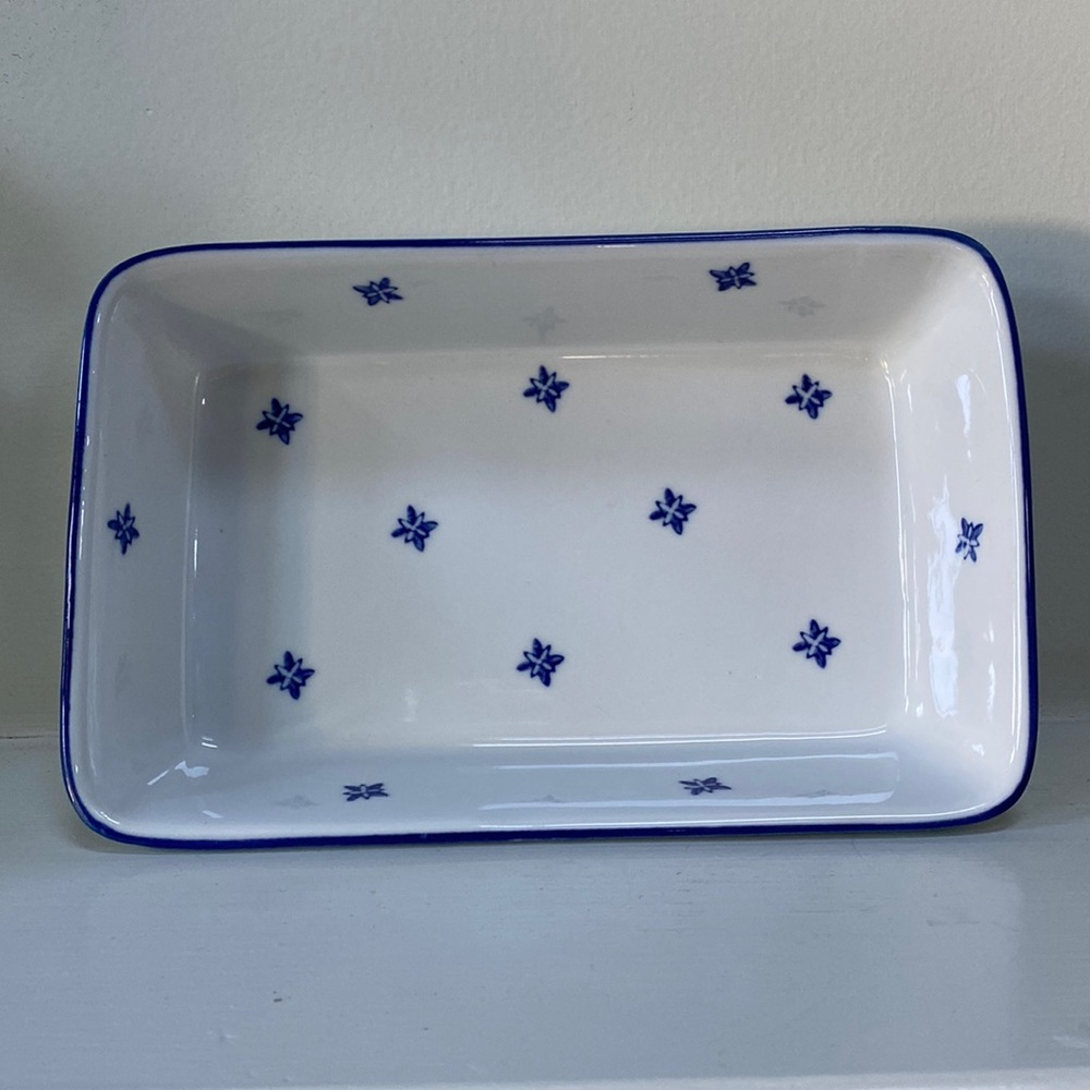 Ceramic blue and white dish